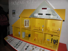 Energyhouse Showing Electricity Consumption